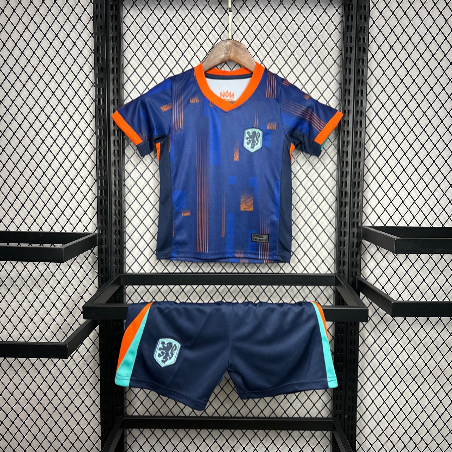 Nederland Uit Set 24/25
